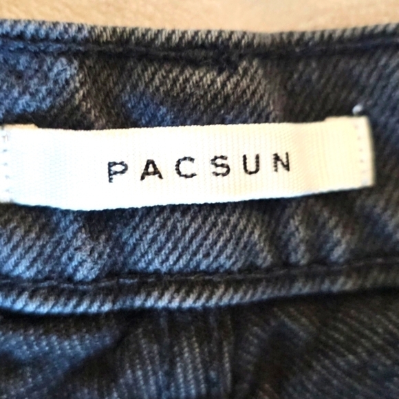 PacSun High Rise Straight Distressed Black Button Fly Jeans  Raw Hem Size 24 EUC - Picture 7 of 11
